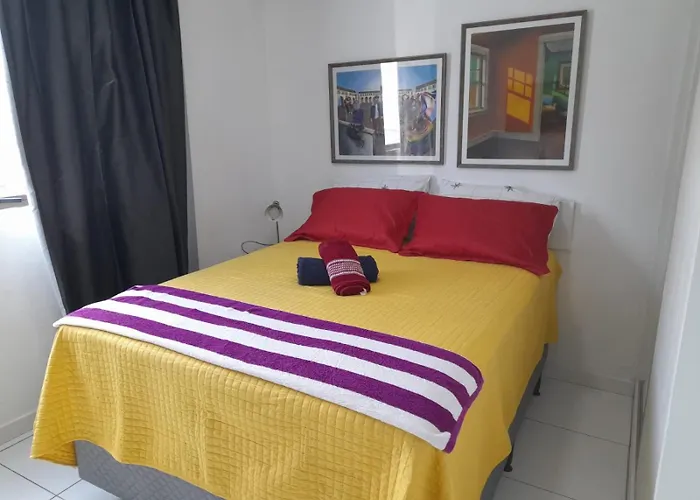 Apartamento Com Piscina
