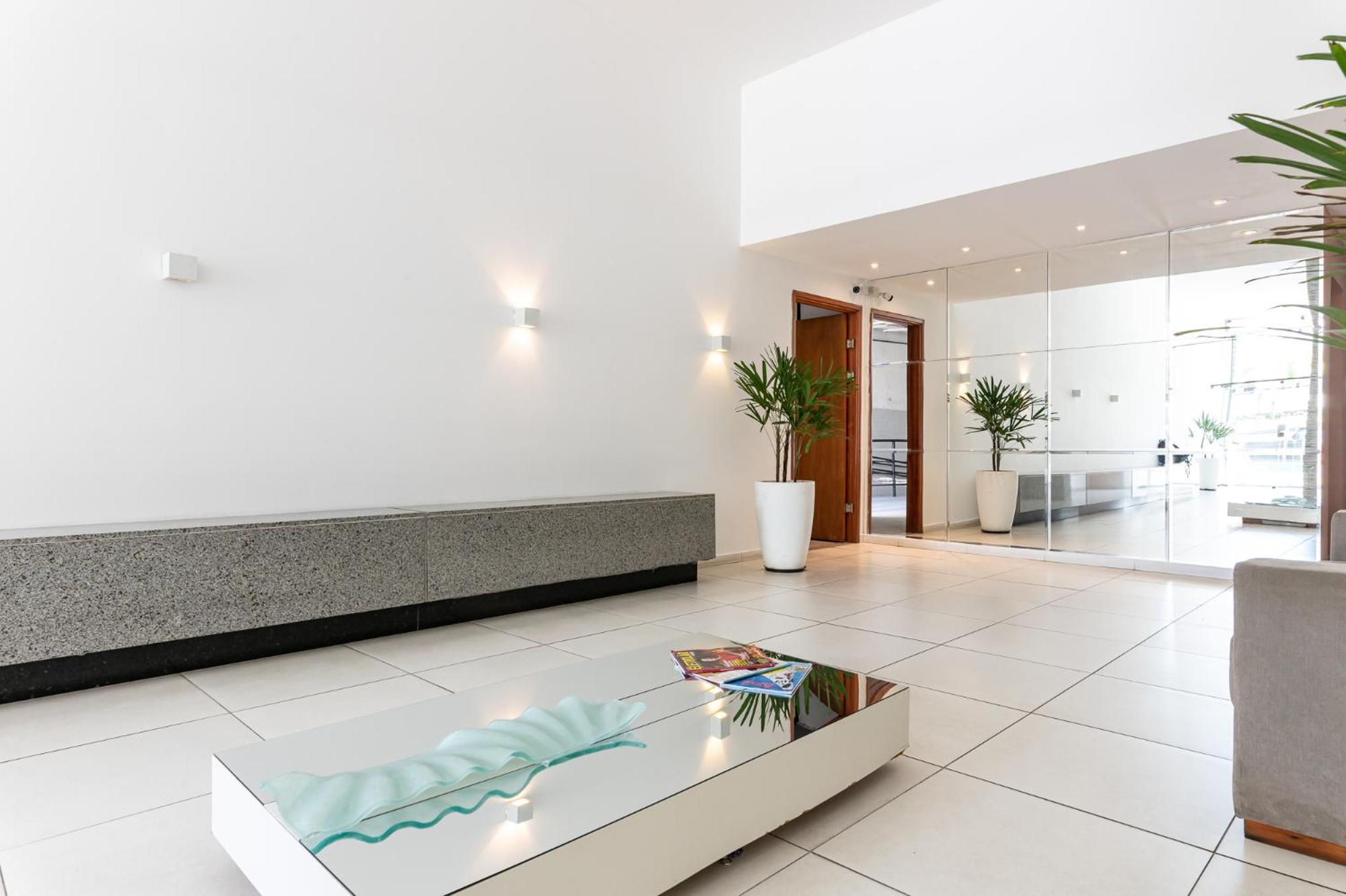 Com Piscina Apartment